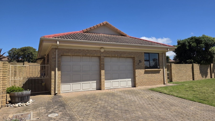 3 Bedroom Property for Sale in Heiderand Western Cape